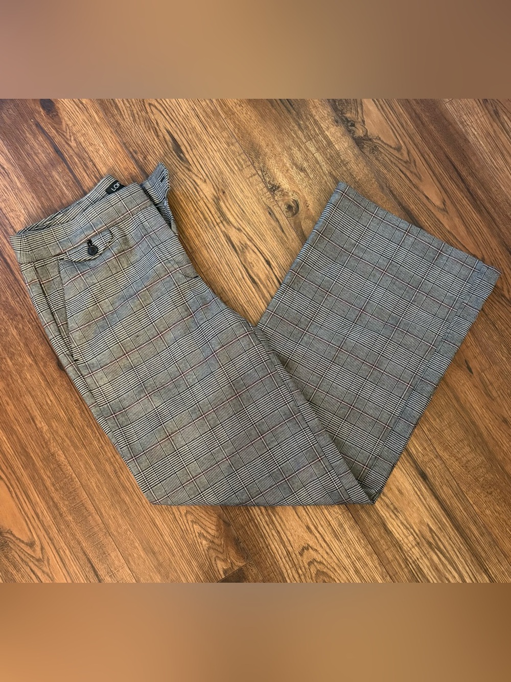 LOFT Plaid Dress Pants in Gray with Subtle Red Plaid Size 6